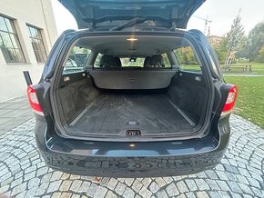 VOLVO V70 2.0D3 5VÁLEC-MANUÁL-NAVI-PDC-SERVISKA-2014 - 18