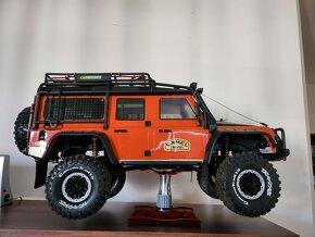 RC auto Traxxas TRX-4 Land Rover Defender 1:10 RTR - 18