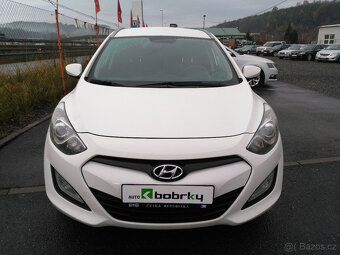 Hyundai i30 1.6i 88 kW - 18