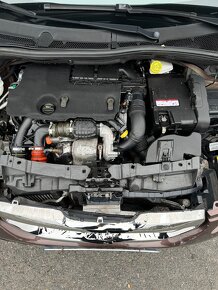 Peugeot 2008,  1.6 HDI - 18