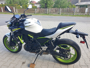 Prodám Kawasaki Z650 , r. v. 2021 , ABS, ČR, 7518km - 18