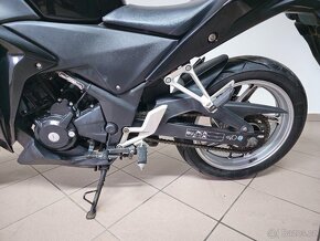 Honda CBR250R - 18