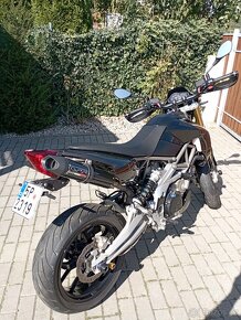 Aprilia Dorsoduro 750 - 18