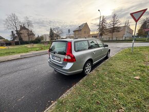 Volvo V70 2.4D 120KW - 18