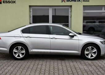 Volkswagen Passat 2,0 TDI ELEGANCE NAVI ACC - 18