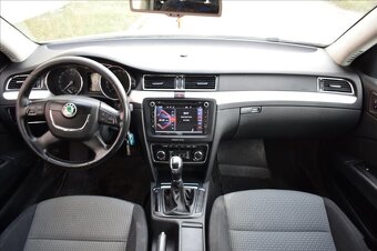 Škoda Superb 2,0 TDI AMBITION/MANUÁL/NAVI/ - 18