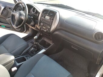 Toyota Rav4 2.0 D4D,4x4,najeto 175900km. - 18