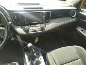 Toyota Rav4 2,D nafta,4/2016 - 18