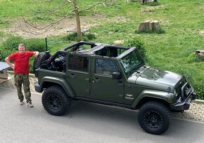 Prodám Jeep Wrangler - 18