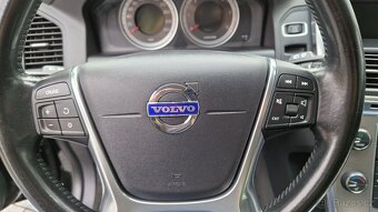 VOLVO XC60 2.0 D4 120KW.5 VÁLCŮ.AUTOMAT.NAJETO 124 TIS - 18