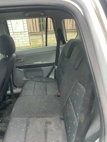 Prodám nebo výměna Mazda 2 1.4 diesel rok 2004 - 18