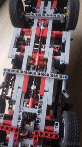 LEGO LEVNĚ PRODÁM KOMPLETNÍ STAVEBNICE BARÁČKŮ A AUT - 18