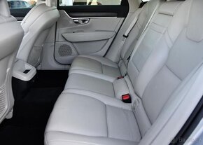 Volvo V90 2.0 D4 AWD CROSS COUNTRY ČR - 18