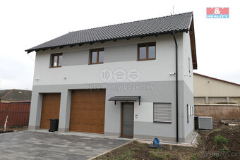 Pronájem bytu 2+kk, 53 m², Beroun, ul. Brožíkova - 18