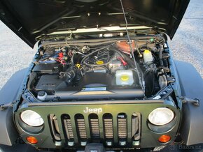 JEEP WRANGLER 2,8CRD UNLIMITED SPORT CZ odp. DPH - 18