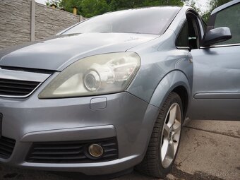 Opel Zafira 2.2 DIRECT 7 míst, NAVI, KLIMA 167tkm - 18