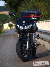 Yamaha FZS 1000 Fazer - 18