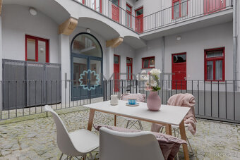 Prodej unikátního ateliéru 2+kk, 57 m² - Praha - Karlín - 18