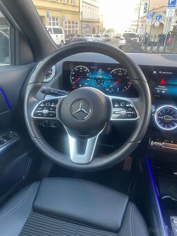 Mercedes GLA 180 v Top stavu + servisní pakety - 18