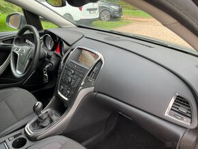 Opel Astra 1.4 T 103kW Xenon Navi Serviska - 18