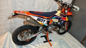 NOVOU KTM 250 EXC Six days V ZÁRUCE, 5 mth - 18