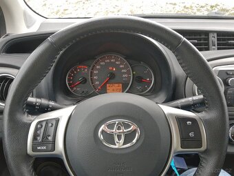 Toyota Yaris - 18