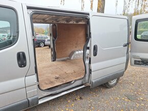 Opel Vivaro 2.5Dci 166000Km 2x boční dveře - 18