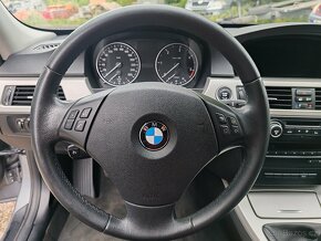 BMW E91 320d - navigace,kůže,2x sada kol - 18