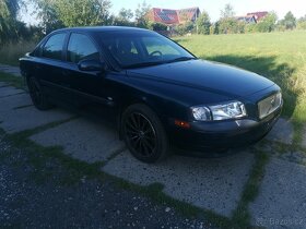 VOLVO S80 2,4 - 19