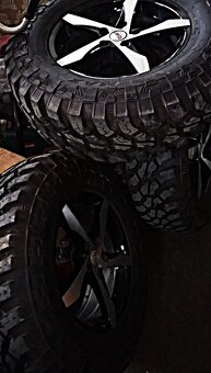 LAND ROVER DISCOVERY 3 nová kola 5x120 800km 4x4 265/70 R17 - 19