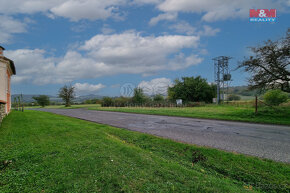 Prodej pozemku k bydlení, 1556 m², Valeč, ul. Podbořanská - 19