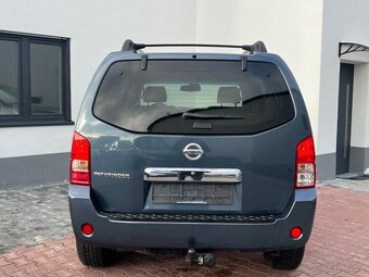 Nissan Pathfinder 2.5 dCi Premium 128kw - 19