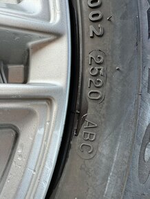 BMW 17 ALU KOLA 8Jx17H2 ET30 5x120 225/55R17 ZIMNÍ - 19