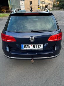 VW PASSAT B7 2.0 TDI HIGHLINE - 19