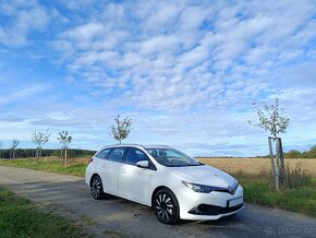 Toyota AURIS II KOMBI - 2016 - KUP ČR - FACELIFT - 19