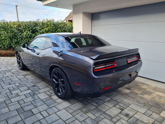 Dodge Challenger RT 5,7 Hemi 2023 Alcantara , DPH - 19