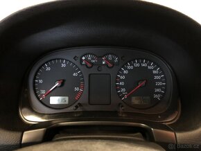 VOLKSWAGEN GOLF 1.9TDI - 19