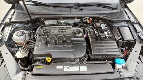 VW Passat Variant R-LINE 140kW 4motion VENTILACE-KAMERA-ČR - 19