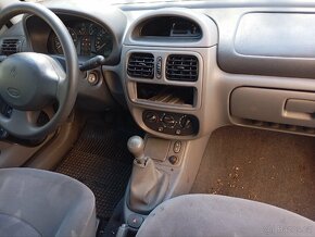 Renault Clio 2 - 19