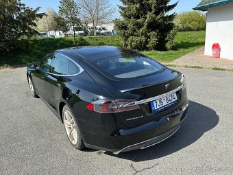 Tesla Model S P85, rok 2014, nabíjení je zdarma - 19