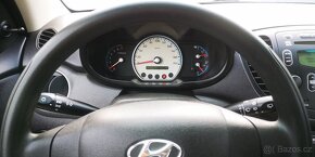 Hyundai i10 // 1,1i - 48kw. VELMI PĚKNÝ STAV - NOVÁ STK+EM - 19