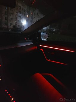 LED ambientni pasy dveri palubovky - 19