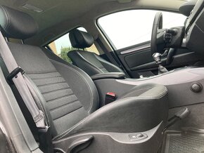 RENAULT LAGUNA III 2.0dci 110Kw, BOSE, 4CONTROL, ČR, 2010 - 19