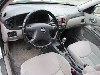 NISSAN ALMERA 1.8 - Klimatizace - 19