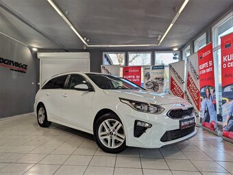 Kia Cee´d SW 1.6CRDi 100kW KAMERA, LANE, ČR - 19