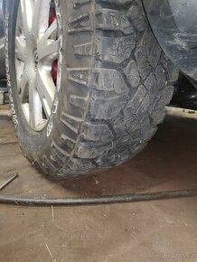 Pneu good year wrangler 275/70 R18 - 1