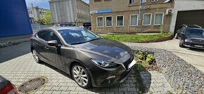 Mazda 3 sedan - 1