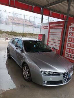 Alfa Romeo 159