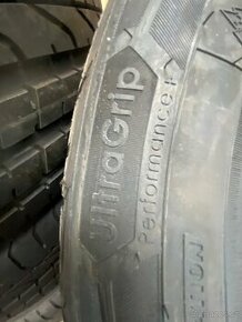 Pneu Goodyear 225-55-17 - 1