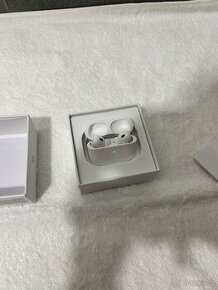 Apple airpods pro (2.generace)